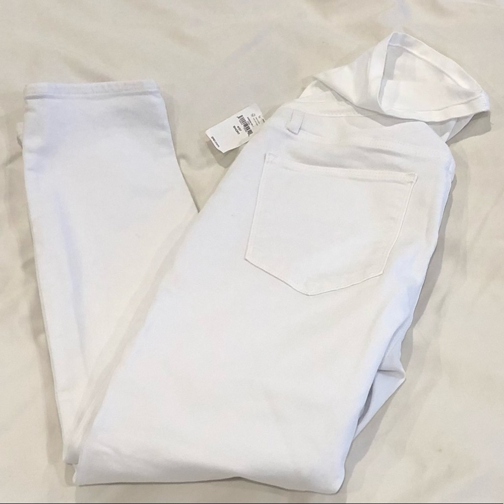 NWT Gap Maternity Jean